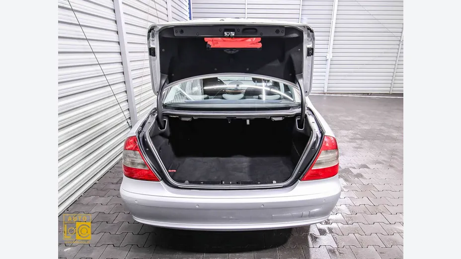 MERCEDES-BENZ E Klasa -