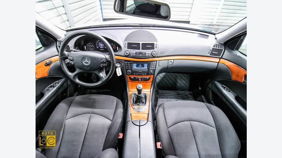 MERCEDES-BENZ E Klasa -
