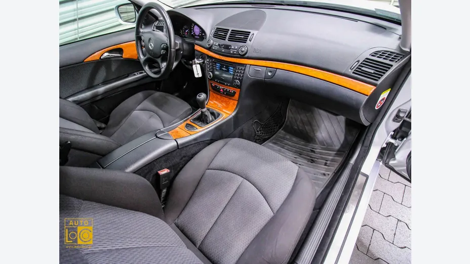 MERCEDES-BENZ E Klasa -