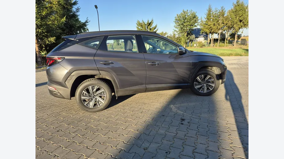HYUNDAI Tucson -