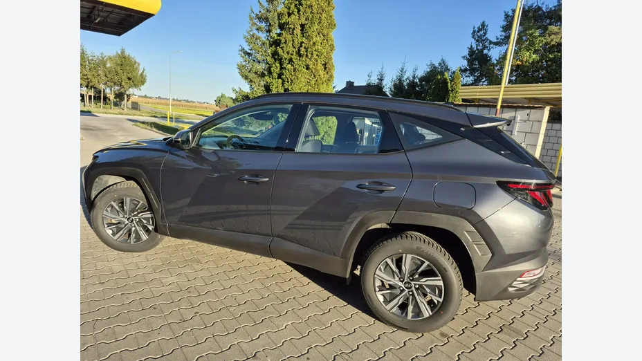 HYUNDAI Tucson -
