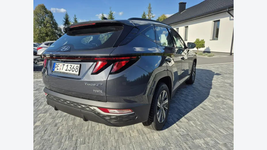HYUNDAI Tucson -