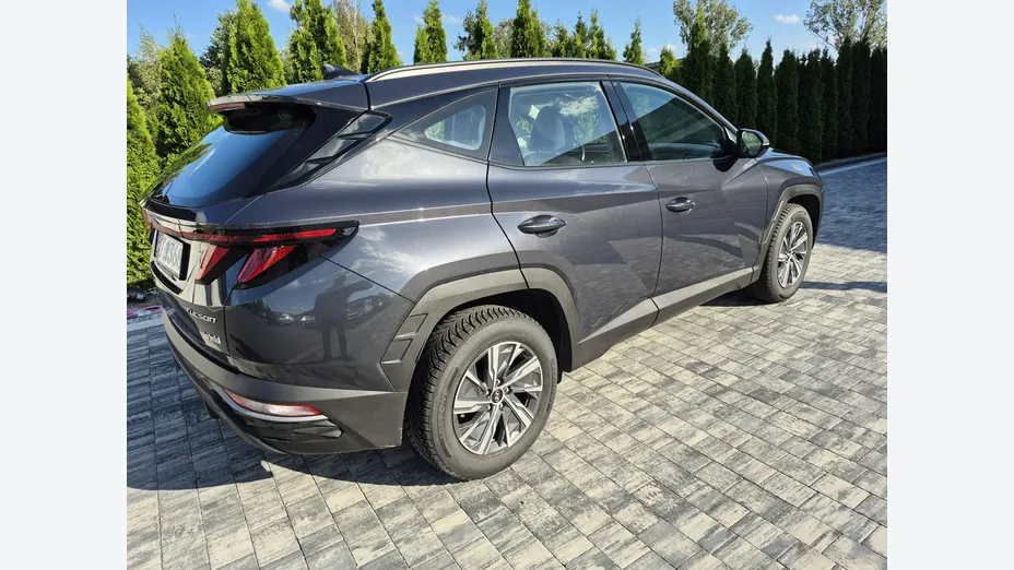 HYUNDAI Tucson -