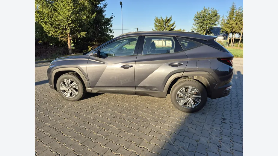 HYUNDAI Tucson -