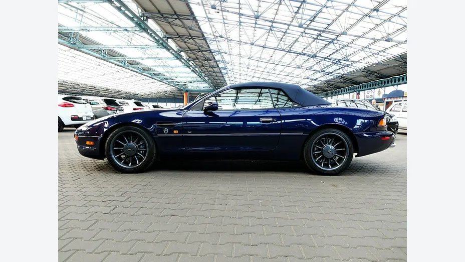 ASTON MARTIN DB7 -