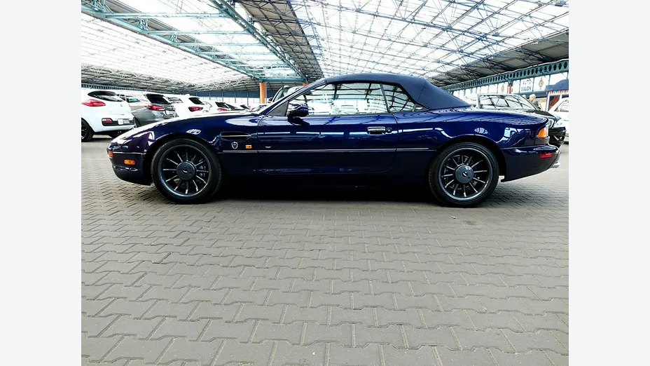 ASTON MARTIN DB7 -