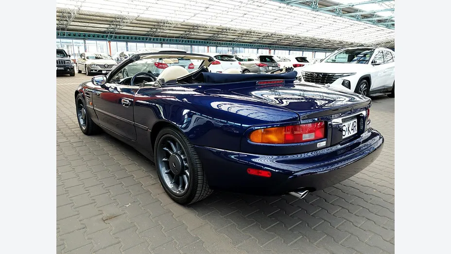 ASTON MARTIN DB7 -
