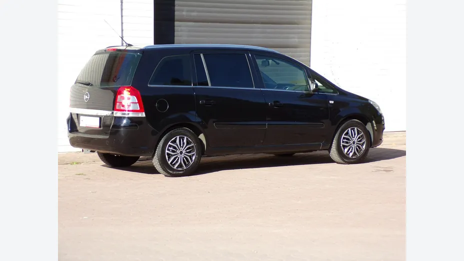 OPEL Zafira -