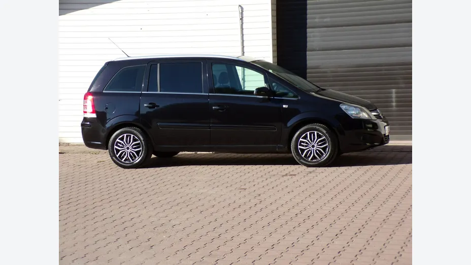 OPEL Zafira -