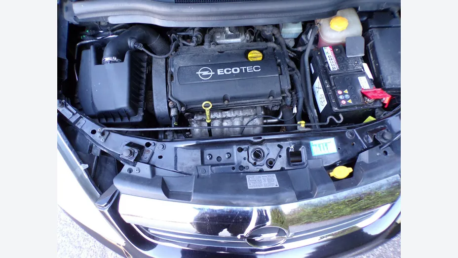OPEL Zafira -