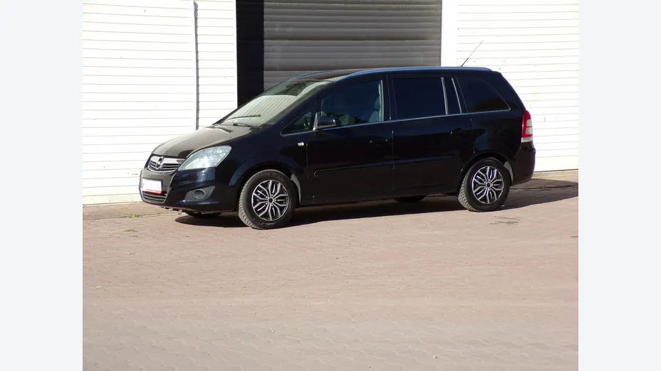 OPEL Zafira -