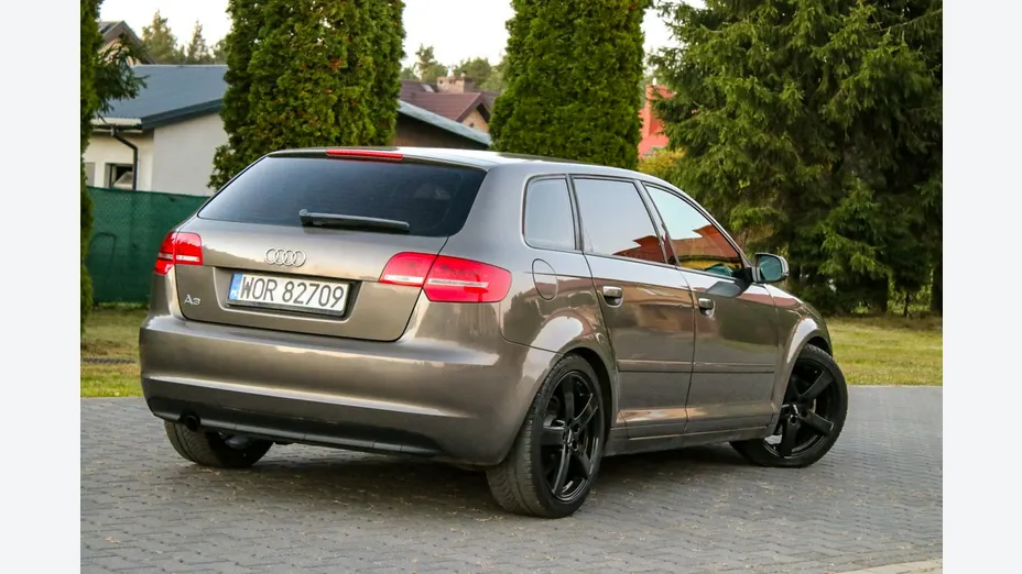 AUDI A3 Sportback -
