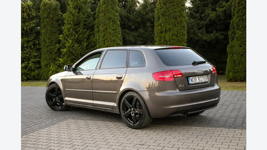 AUDI A3 Sportback -