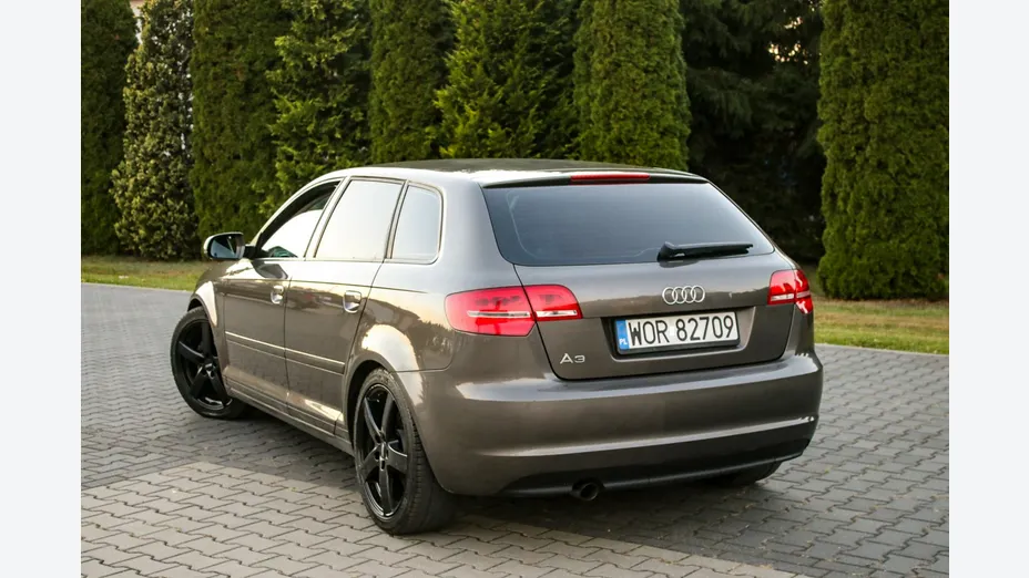 AUDI A3 Sportback -