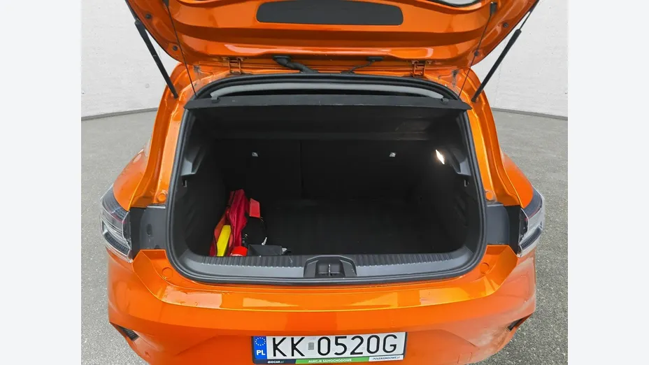 RENAULT Clio -