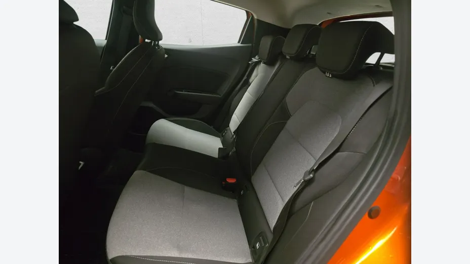 RENAULT Clio -
