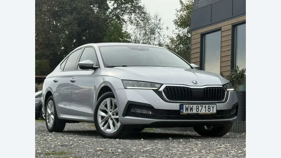 SKODA Octavia -