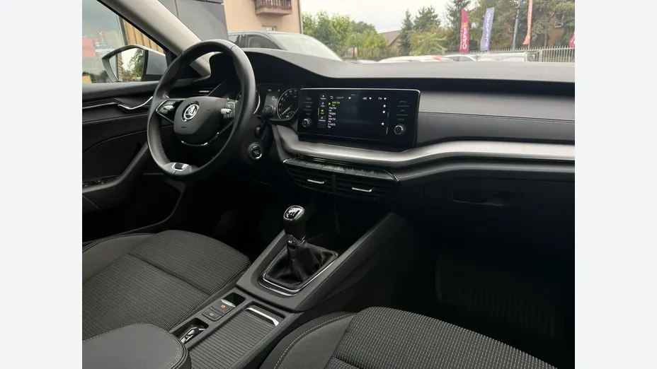 SKODA Octavia -