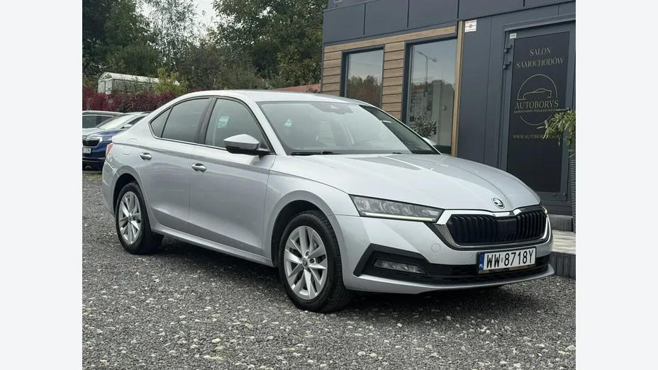 SKODA Octavia -