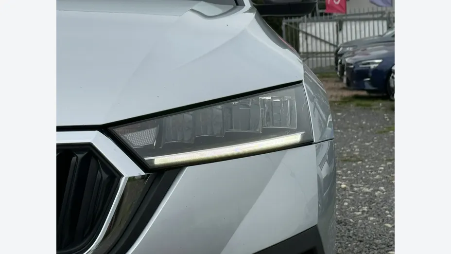 SKODA Octavia -