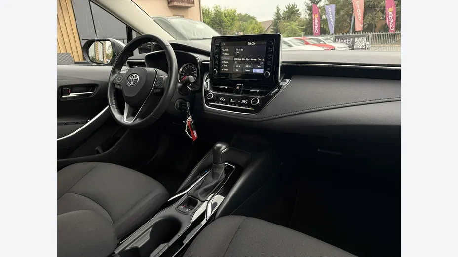 TOYOTA Corolla -