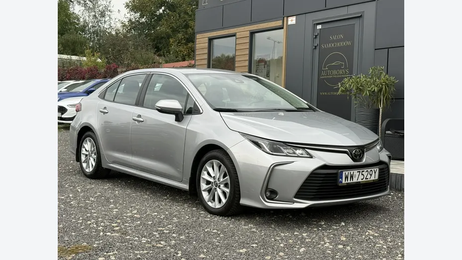 TOYOTA Corolla -