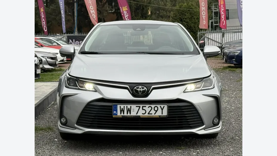TOYOTA Corolla -