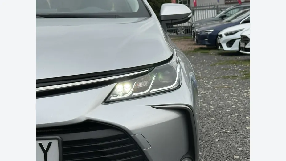 TOYOTA Corolla -