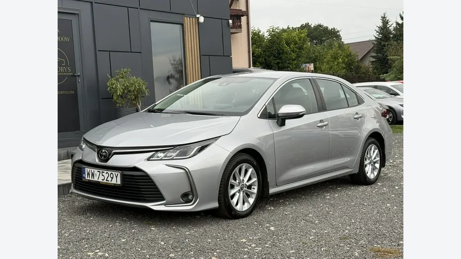TOYOTA Corolla -