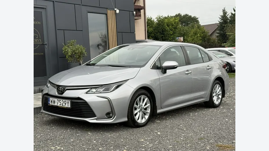 TOYOTA Corolla -