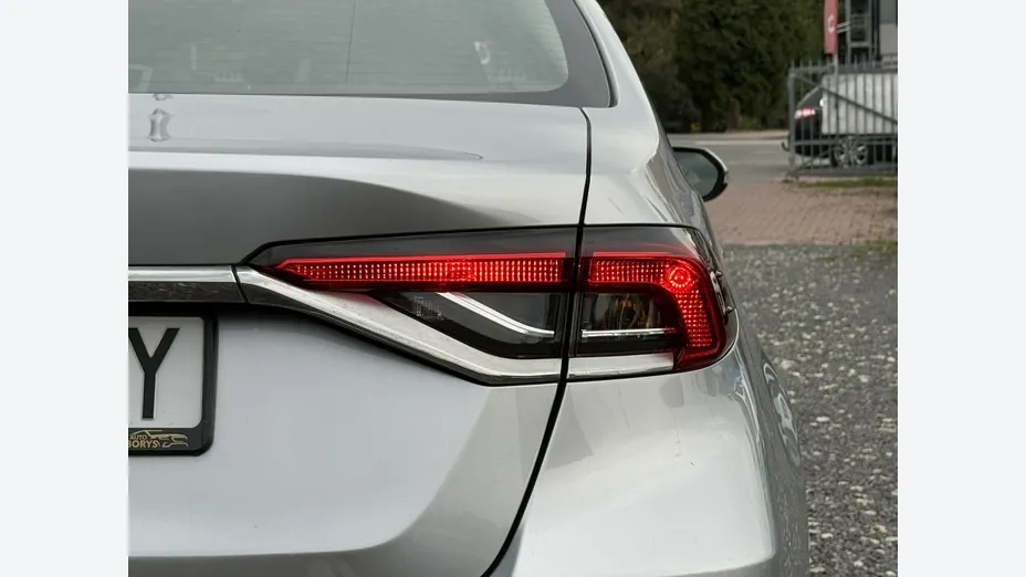 TOYOTA Corolla -