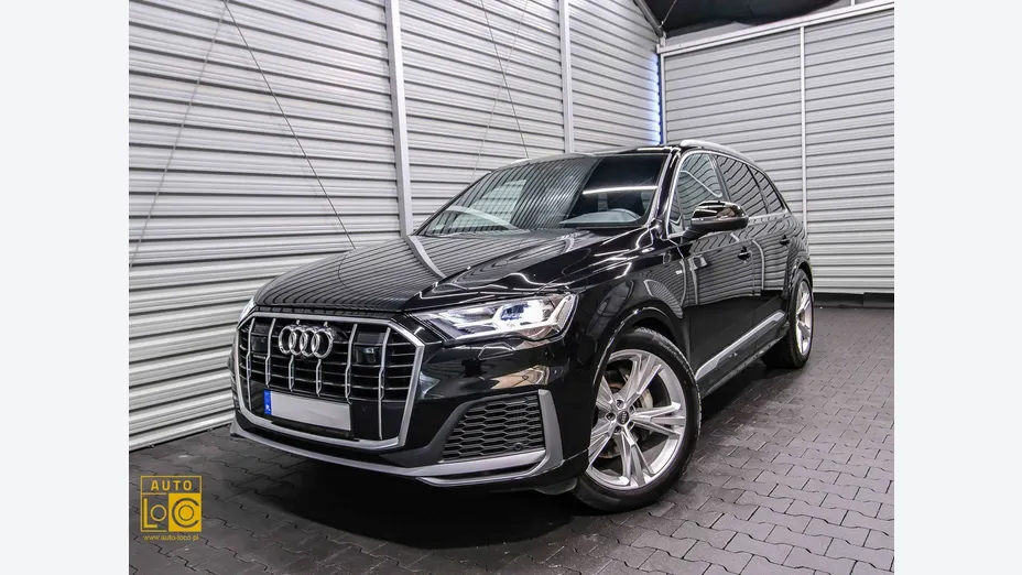 AUDI Q7 -