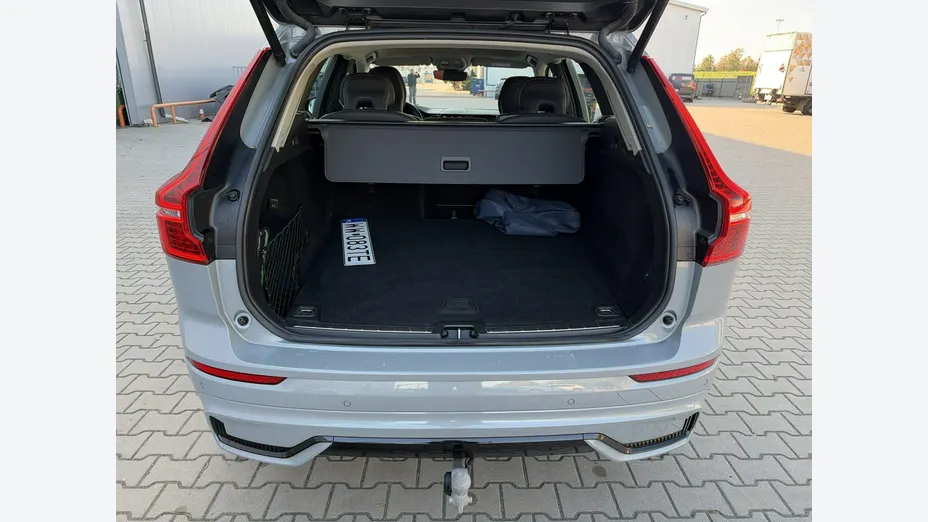 VOLVO XC60 -