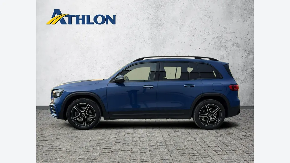 MERCEDES-BENZ GLB -