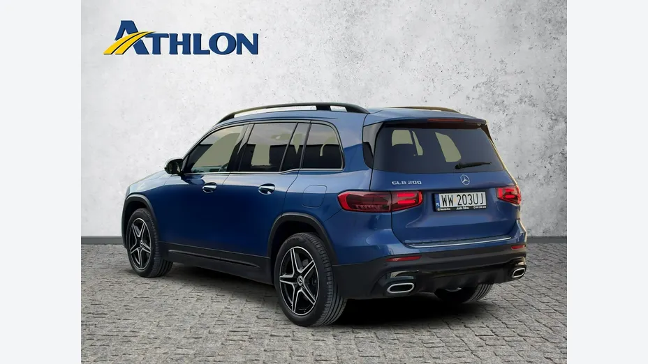 MERCEDES-BENZ GLB -
