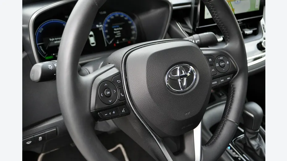 TOYOTA Corolla -
