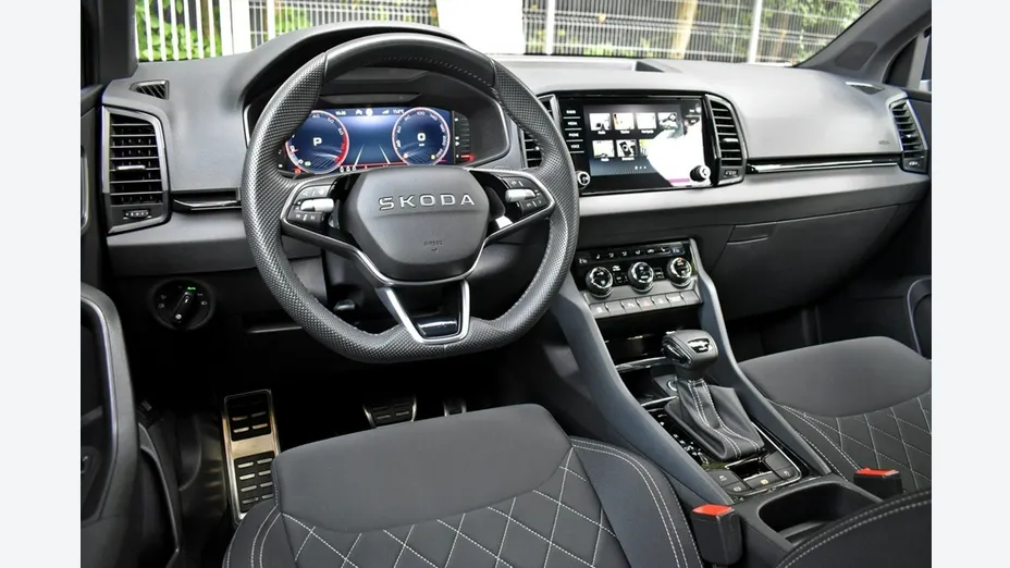 SKODA Karoq -