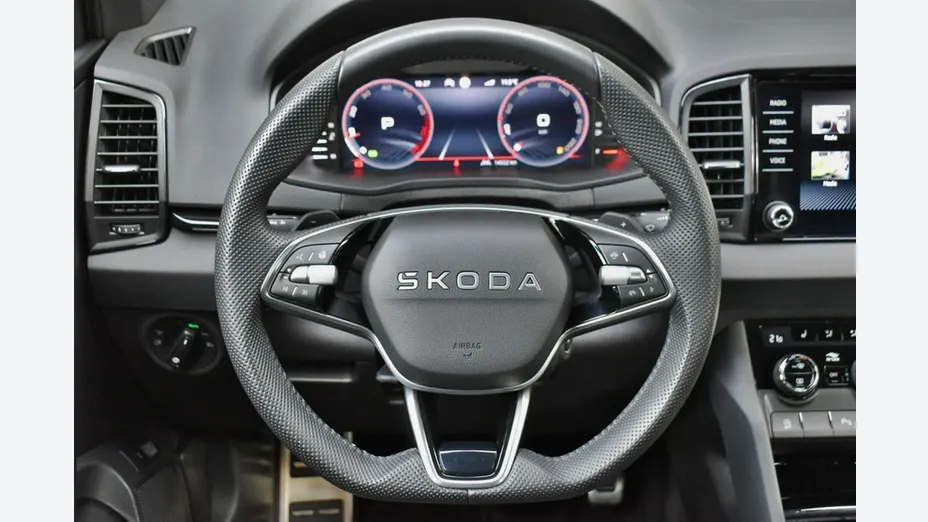 SKODA Karoq -