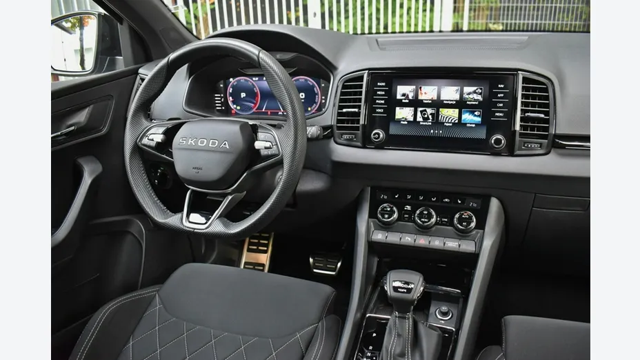 SKODA Karoq -