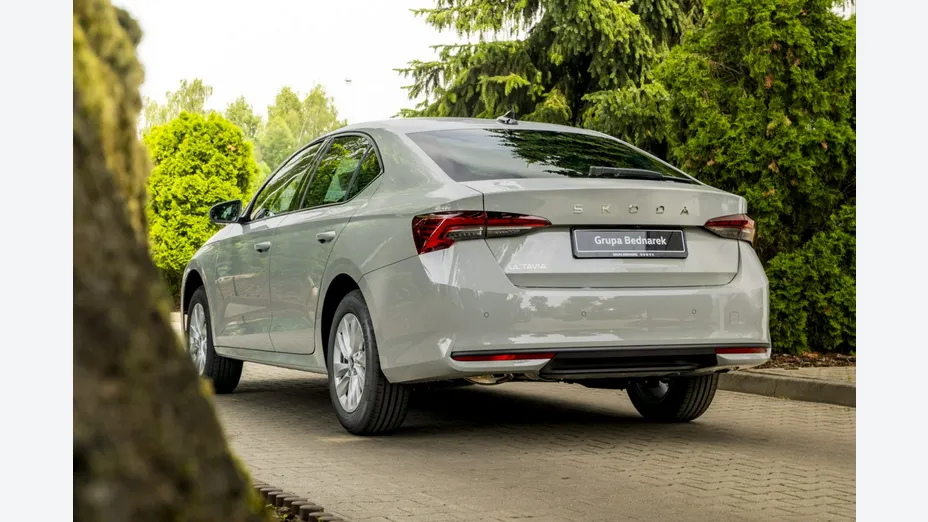 SKODA Octavia -