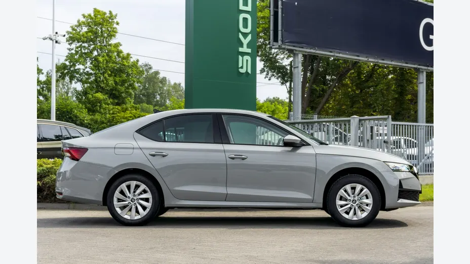 SKODA Octavia -