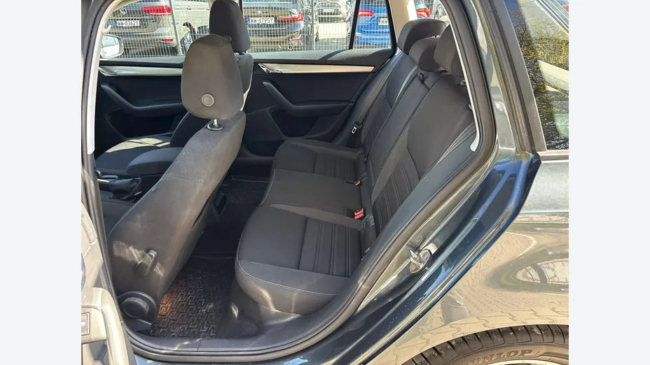 SKODA Octavia -