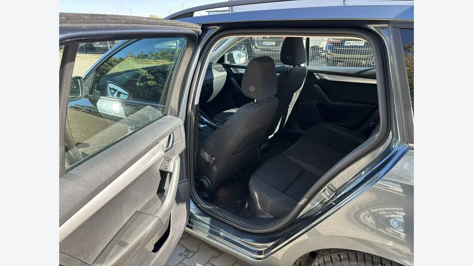 SKODA Octavia -