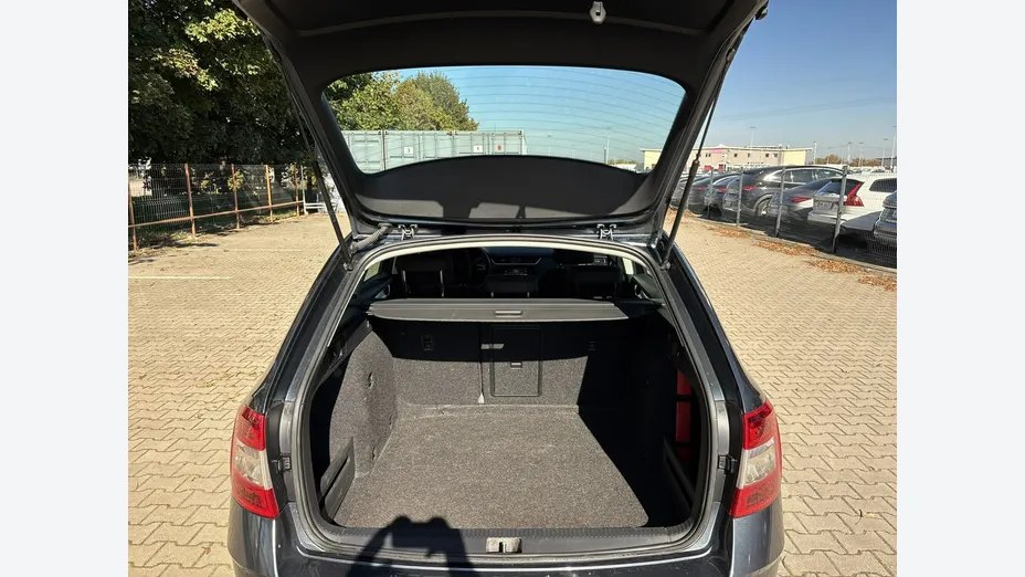 SKODA Octavia -