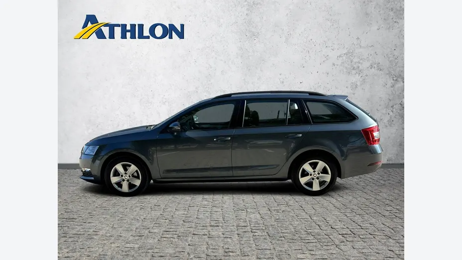SKODA Octavia -
