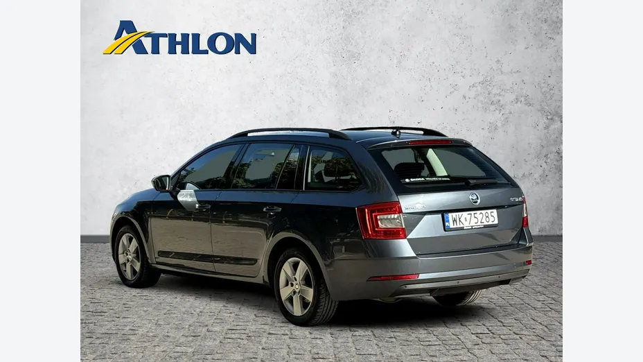 SKODA Octavia -