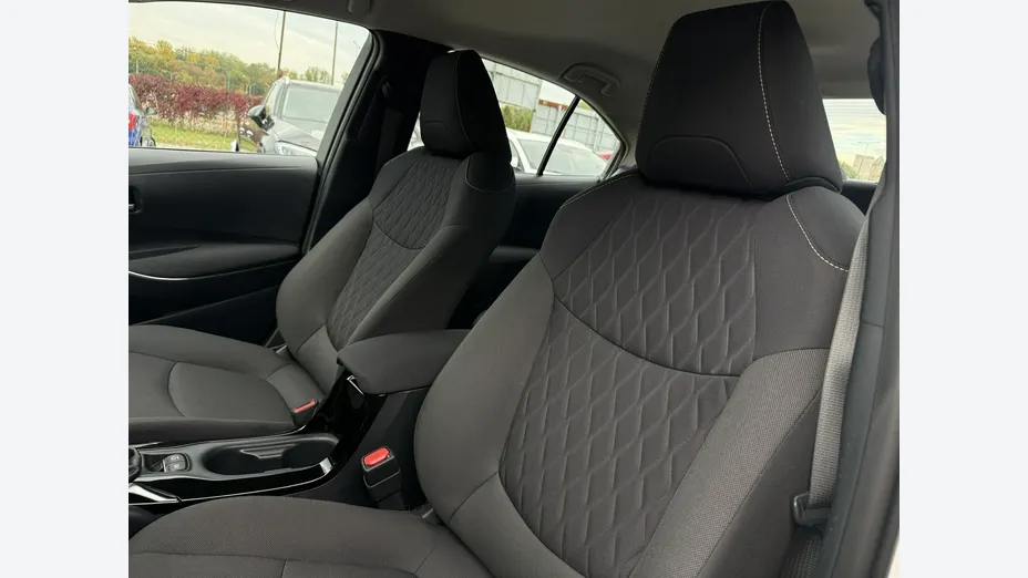 TOYOTA Corolla -