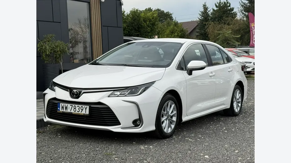 TOYOTA Corolla -