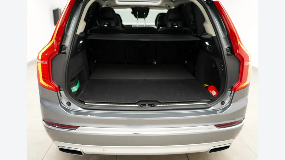 VOLVO XC90 -