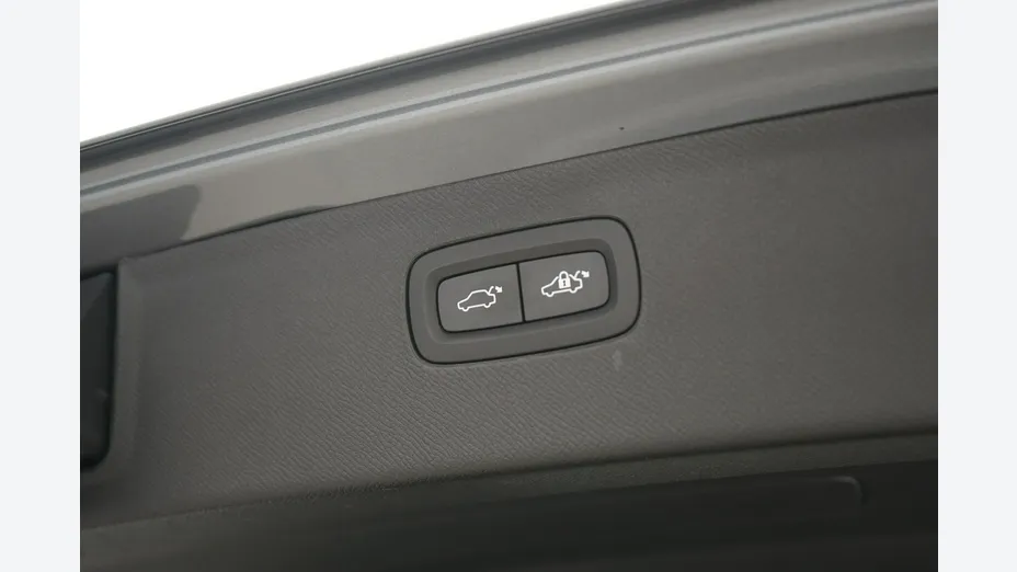 VOLVO XC90 -